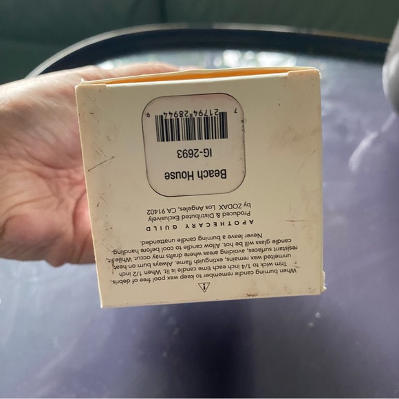 ZODAX Apothecary Guild Collection Delmar Short Scented Candle (Beach House) 4.2 - Picture 4 of 4